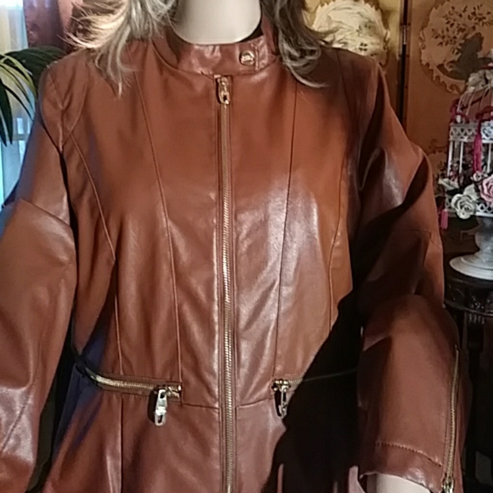 💢SALE 💢 Vegan leather, jacket. - Picture 2 of 5